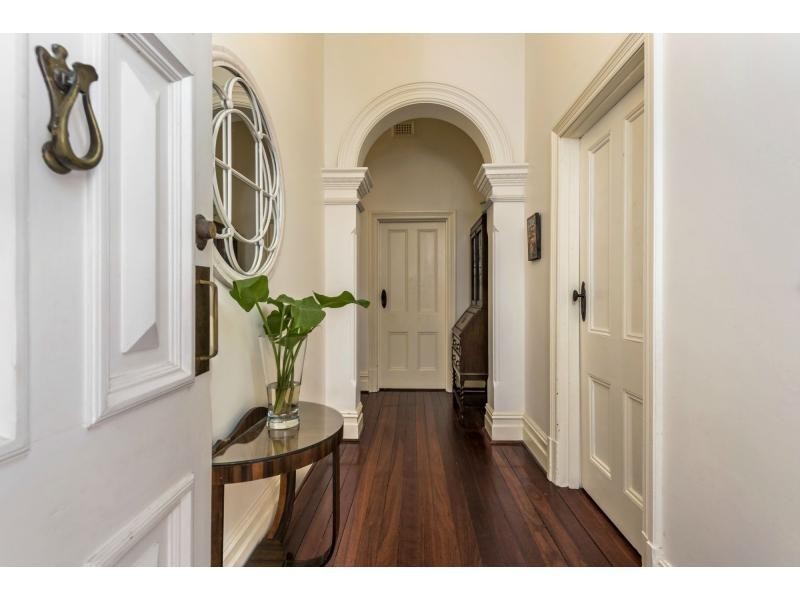 19 Swan Street East, Guildford WA 6055