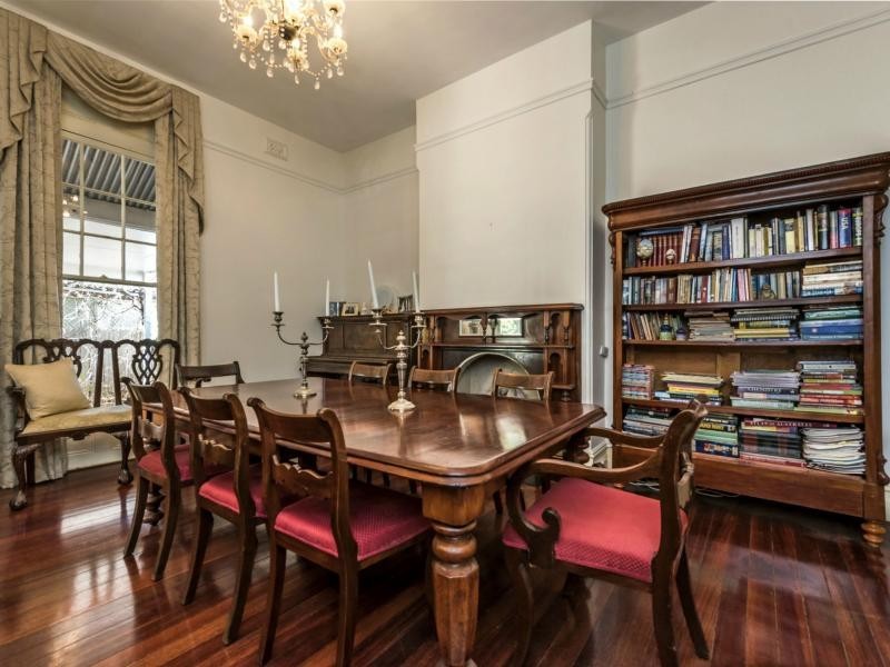 19 Swan Street East, Guildford WA 6055