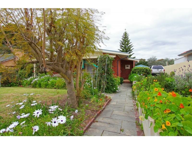 53 Altone Road, Lockridge WA 6054