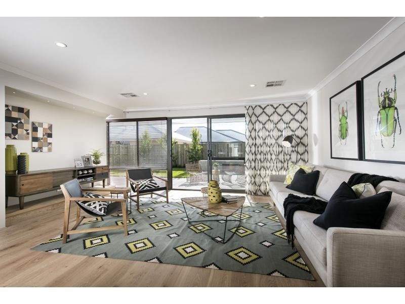 43 Suffolk Street, Caversham WA 6055