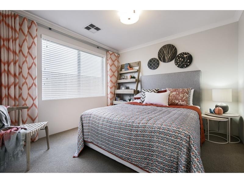 43 Suffolk Street, Caversham WA 6055