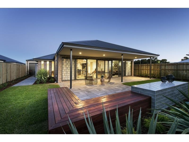 43 Suffolk Street, Caversham WA 6055