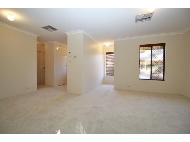 20/8 Garnsworthy Place, Bassendean WA 6054