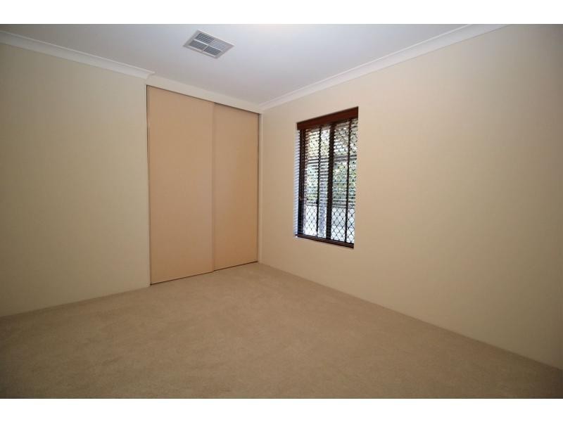 20/8 Garnsworthy Place, Bassendean WA 6054