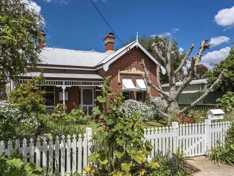 17 Turton Street, Guildford WA 6055