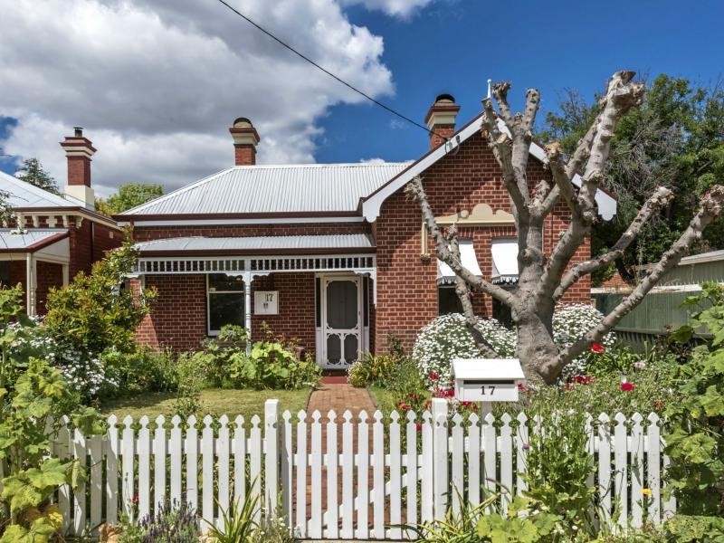 17 Turton Street, Guildford WA 6055