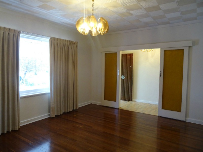 96 Morley Drive St, Yokine WA 6060