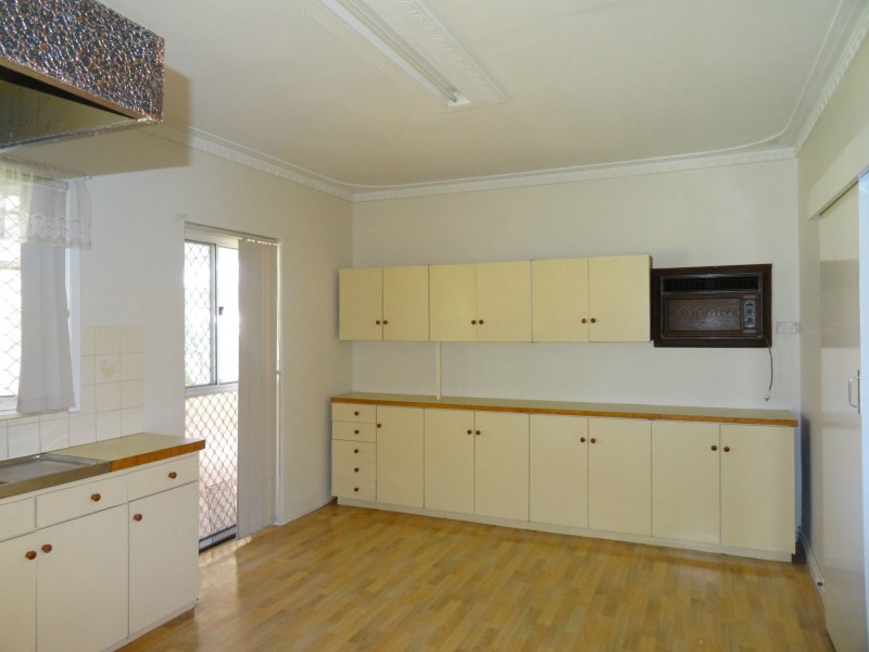 96 Morley Drive St, Yokine WA 6060