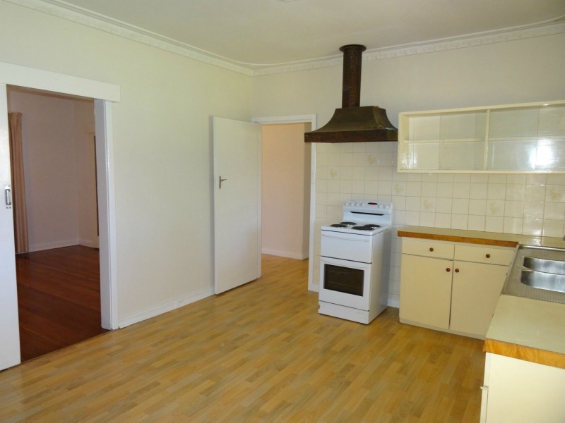 96 Morley Drive St, Yokine WA 6060