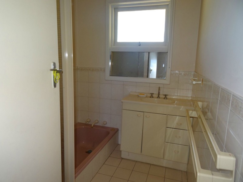 96 Morley Drive St, Yokine WA 6060