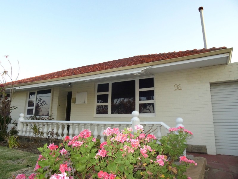 96 Morley Drive St, Yokine WA 6060
