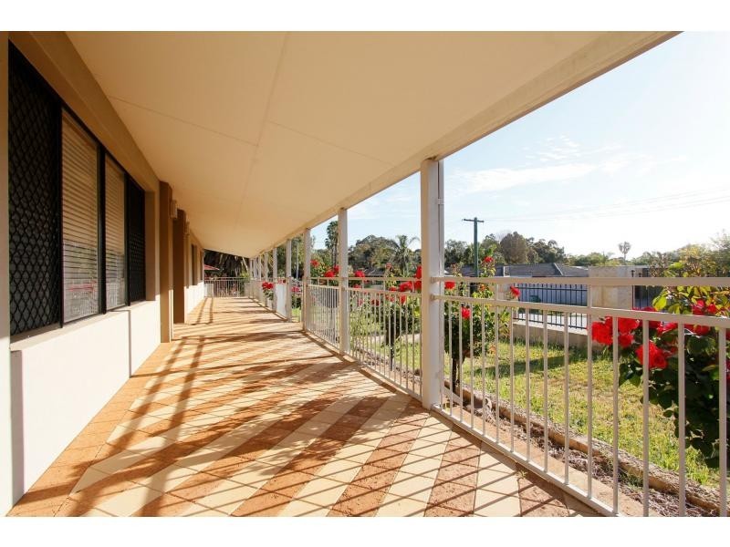 28 Ellesmere Road, Swan View WA 6056