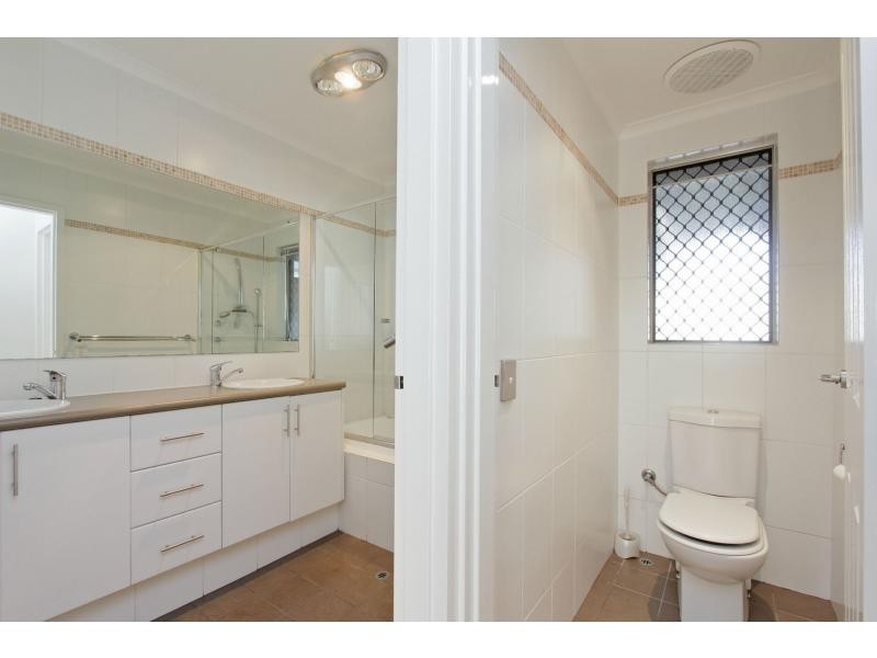 28 Ellesmere Road, Swan View WA 6056
