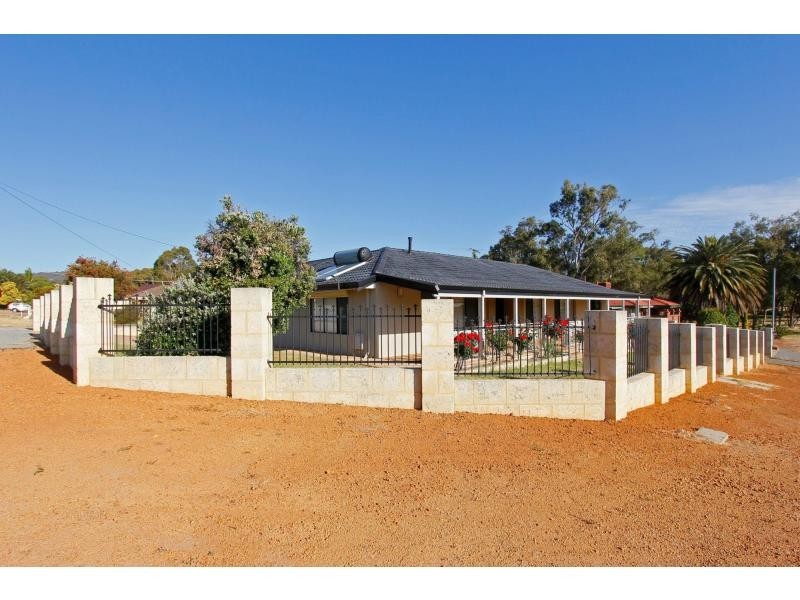 28 Ellesmere Road, Swan View WA 6056