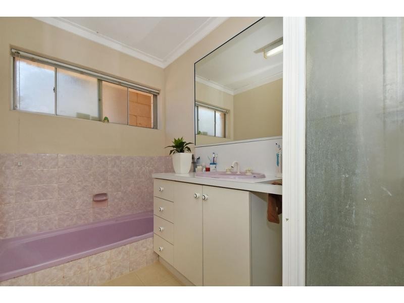 16 Purley Street, Bayswater WA 6053