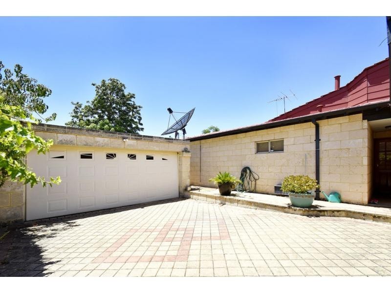 16 Purley Street, Bayswater WA 6053