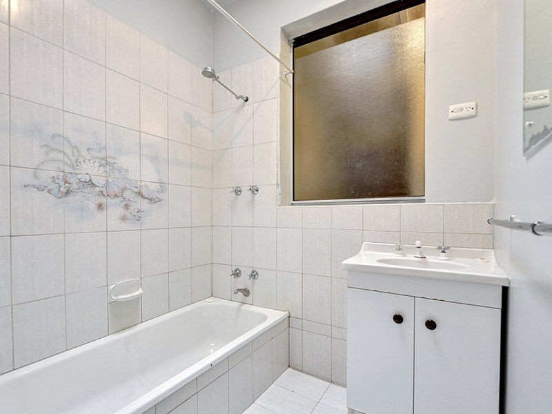 32 Eastdene Circle, Nollamara WA 6061