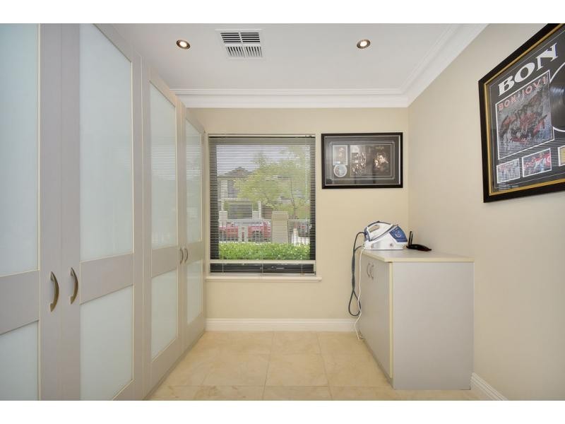 34 Cherrywood Avenue, Dianella WA 6059