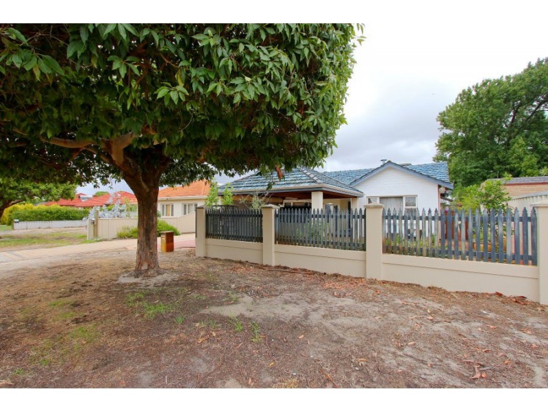 13 Leeds Street, Dianella WA 6059