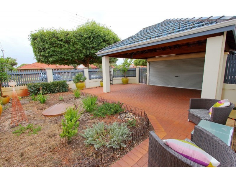 13 Leeds Street, Dianella WA 6059