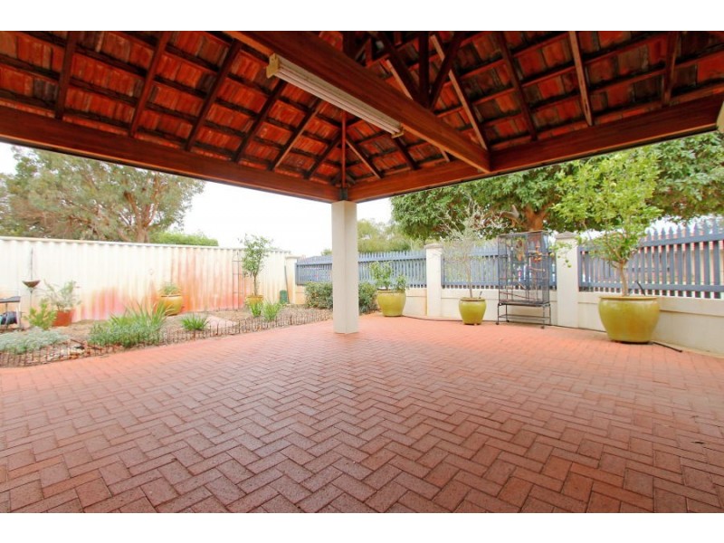 13 Leeds Street, Dianella WA 6059