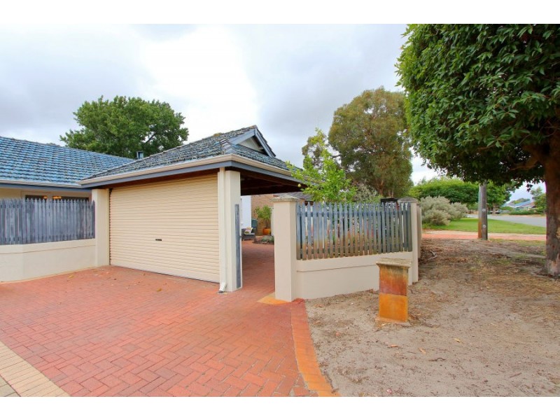 13 Leeds Street, Dianella WA 6059