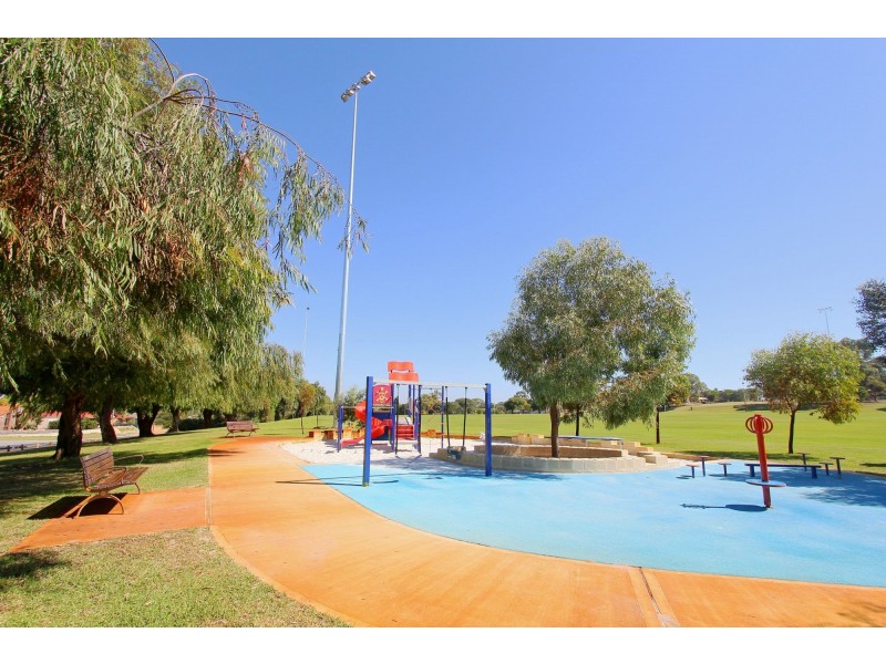 90 Caridean Street, Heathridge WA 6027