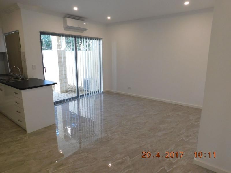 2/163 Mirrabooka Avenue, Balga WA 6061