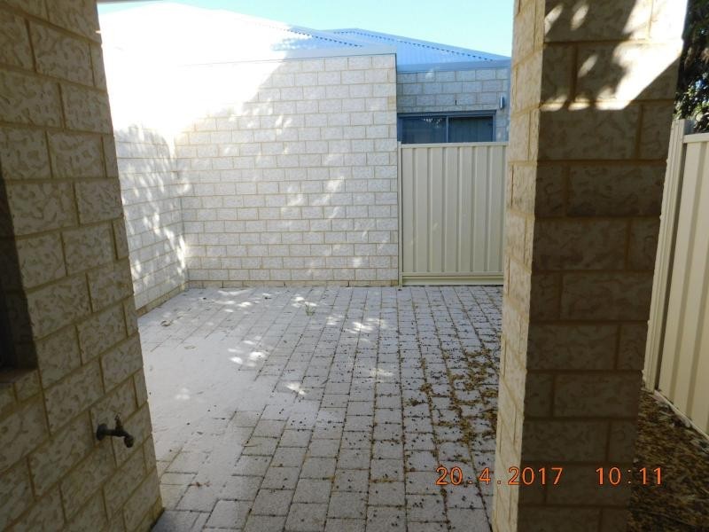 2/163 Mirrabooka Avenue, Balga WA 6061