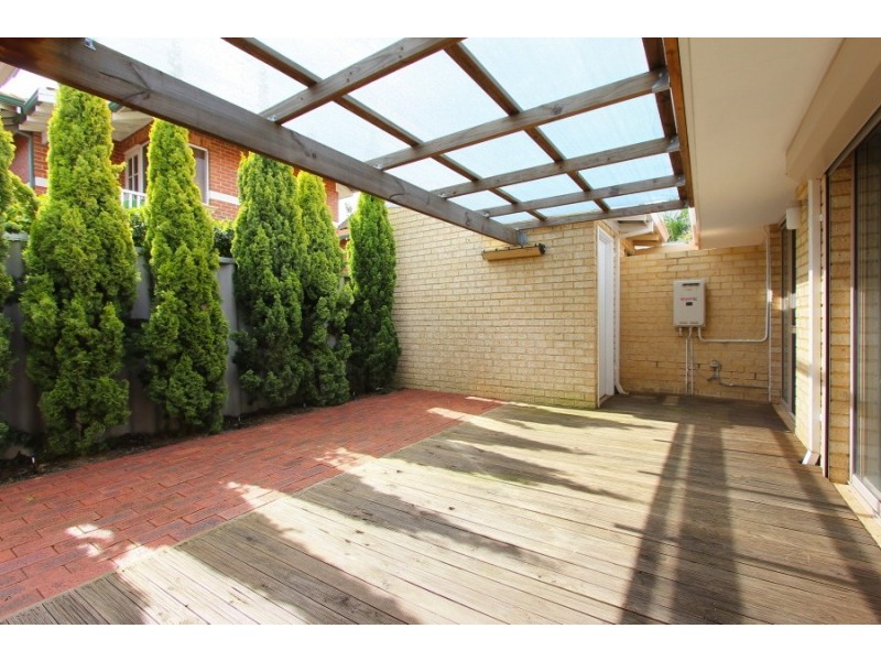 2/12 Watson Place, Maylands WA 6051