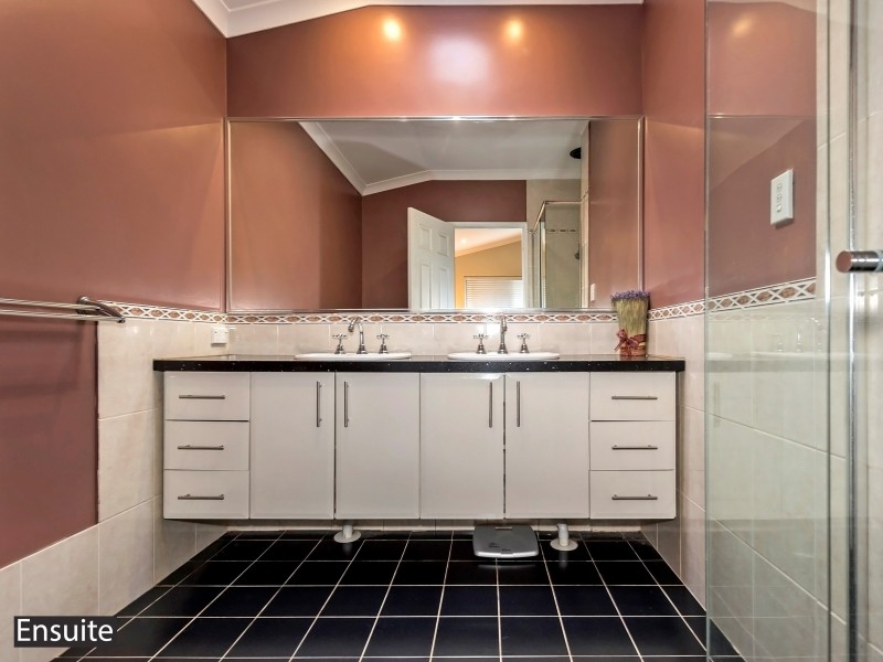 28A James St, Guildford WA 6055