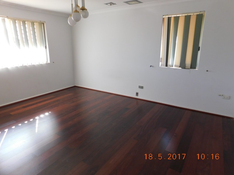 278 Marangaroo Dr, Girrawheen WA 6064