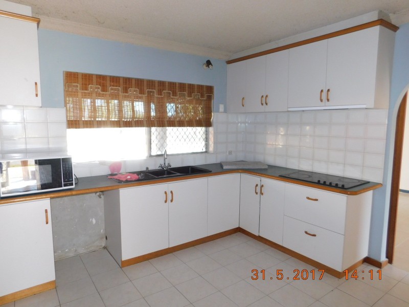 21 West Pde, Hazelmere WA 6055