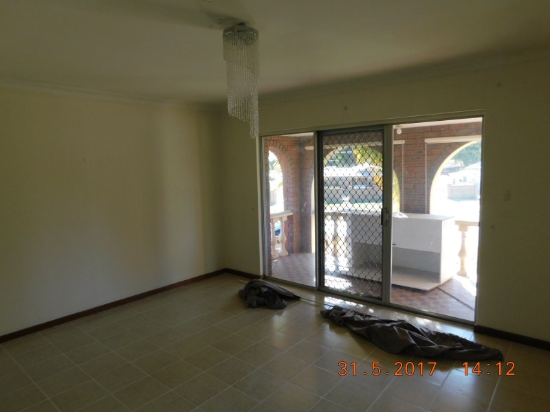 21 West Pde, Hazelmere WA 6055