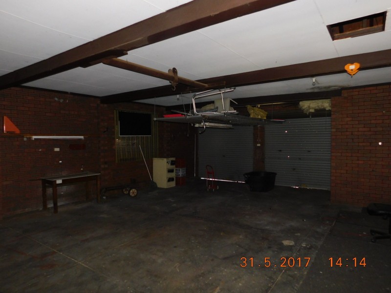 21 West Pde, Hazelmere WA 6055