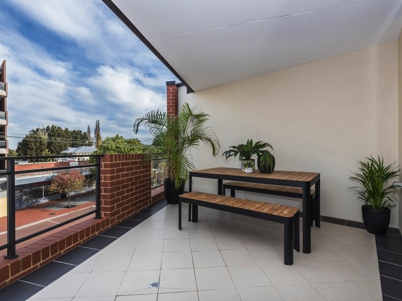 208/80 Old Perth Rd, Bassendean WA 6054