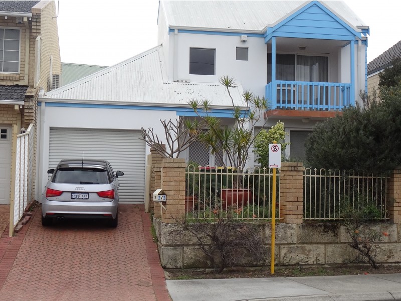 2/2 Johnson Rd, Maylands WA 6051