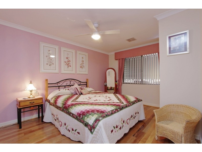 7D Turner Rd, Kelmscott WA 6111