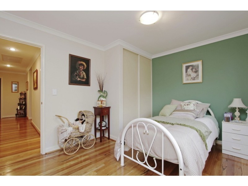 7D Turner Rd, Kelmscott WA 6111