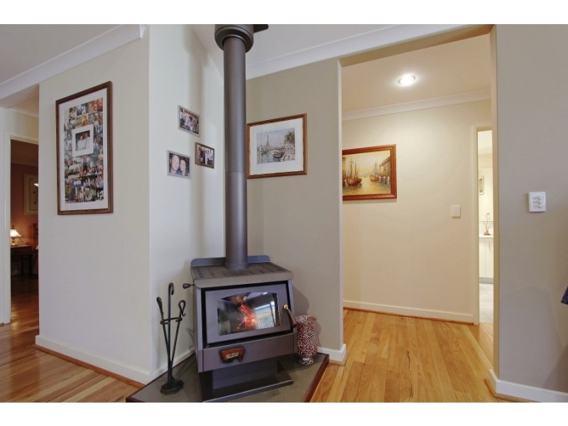 7D Turner Rd, Kelmscott WA 6111