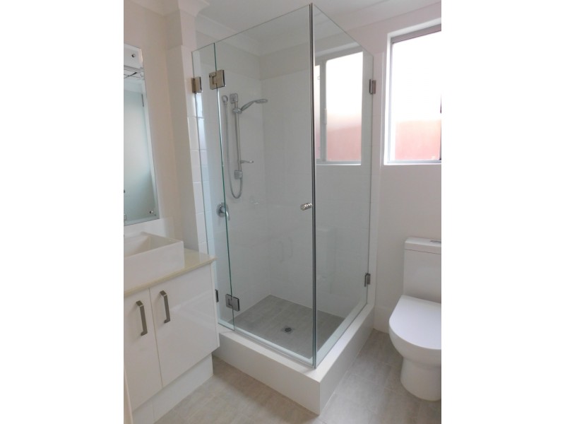 4/107 Odin Rd, Innaloo WA 6018