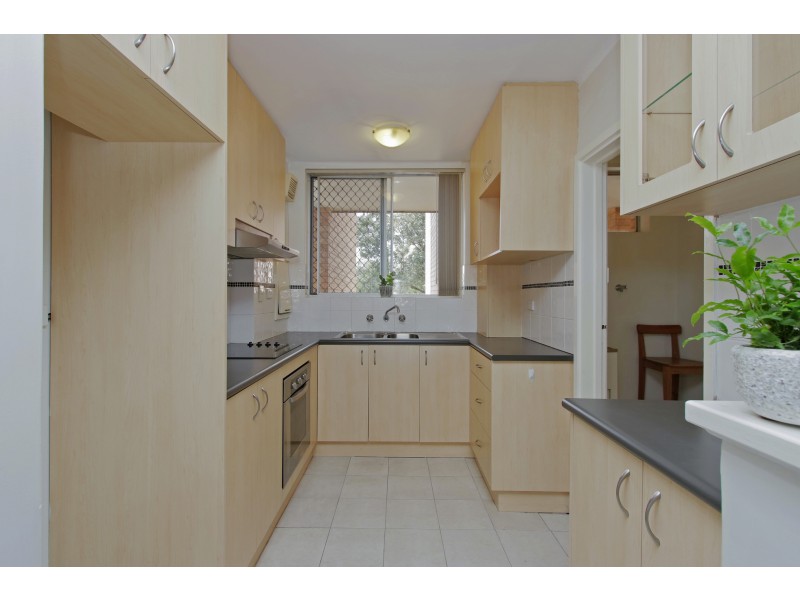 6/71 Golf View St, Yokine WA 6060