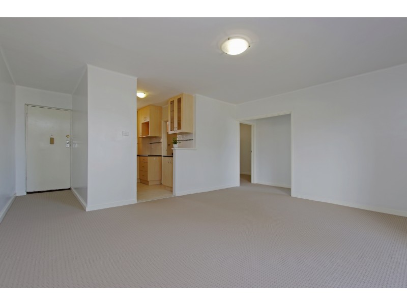 6/71 Golf View St, Yokine WA 6060