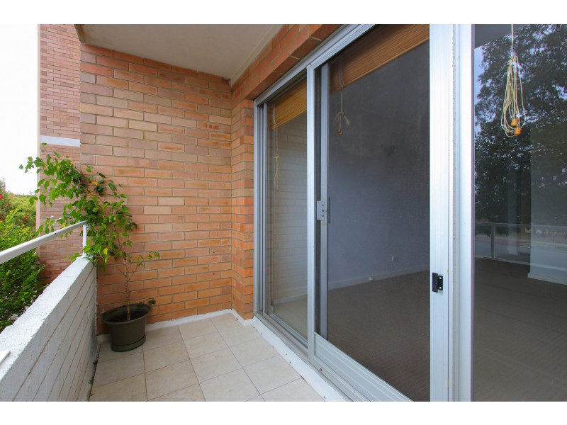 6/71 Golf View St, Yokine WA 6060