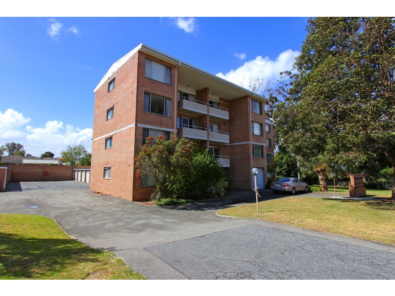 6/71 Golf View St, Yokine WA 6060