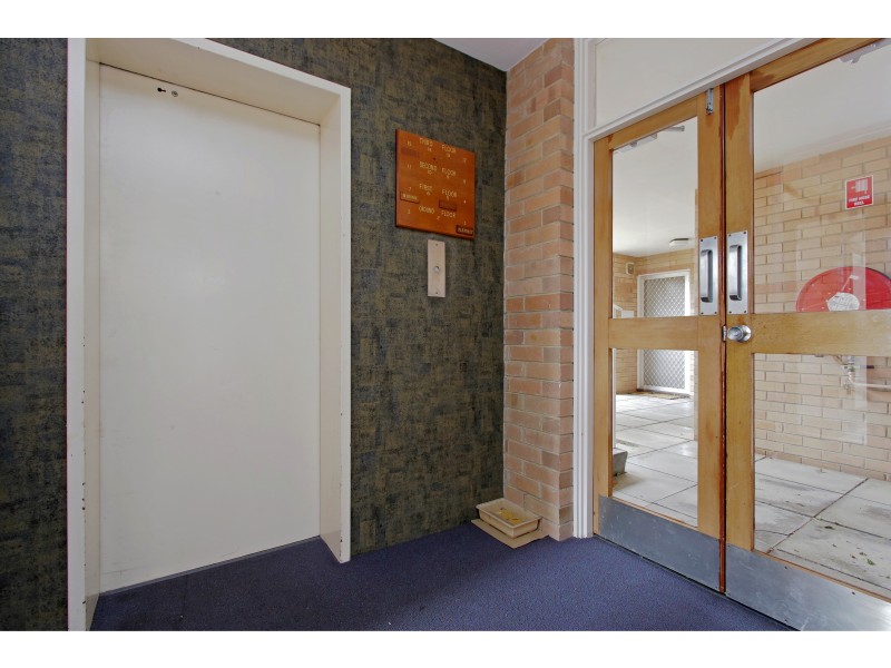 6/71 Golf View St, Yokine WA 6060