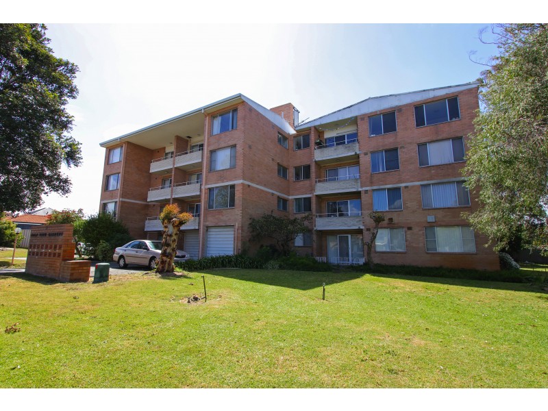 6/71 Golf View St, Yokine WA 6060