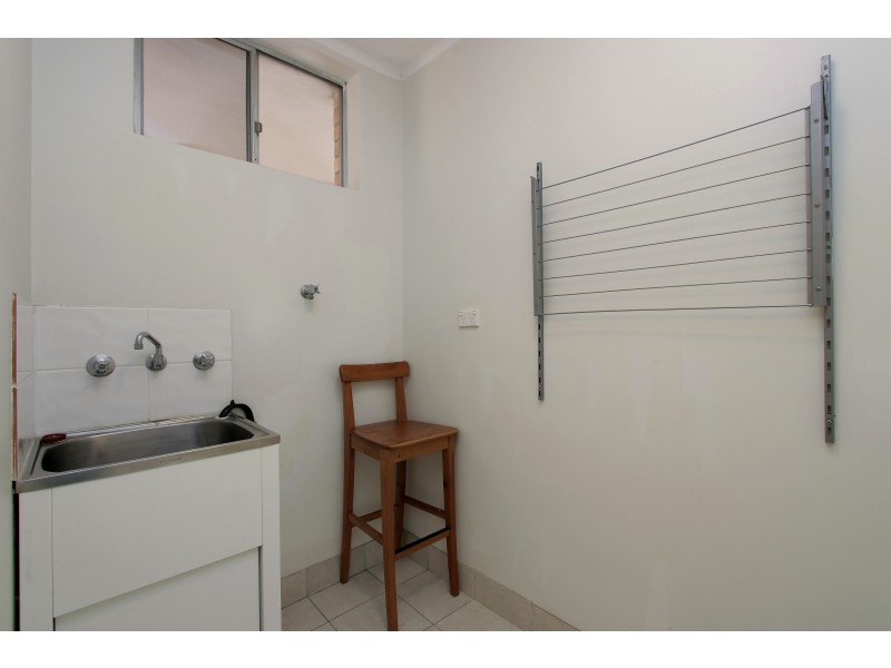 6/71 Golf View St, Yokine WA 6060