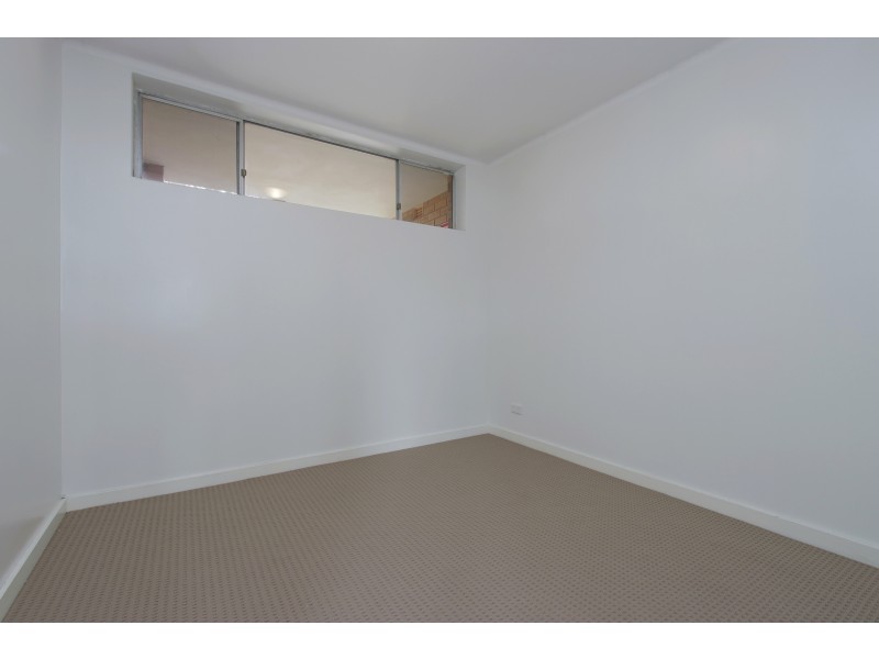 6/71 Golf View St, Yokine WA 6060