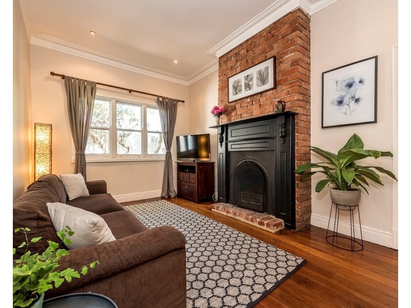 10 Cyril St, Bassendean WA 6054